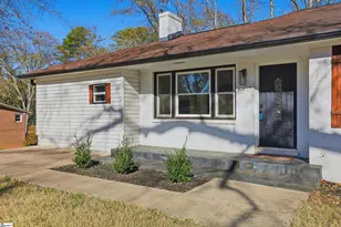 601 S D St, Easley, SC 29640 - Photo 2