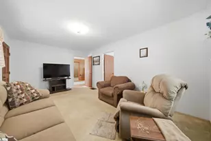 555 Bishop Rd, Union, SC 29379 - Photo 6