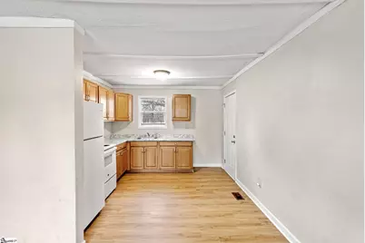 3030/3028 Benjamin Road, Spartanburg, SC 29307 - Photo 10