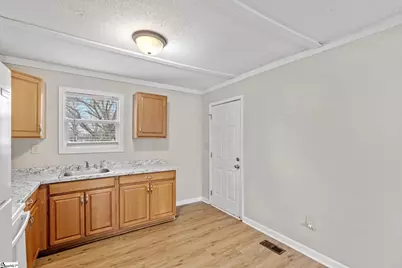 3030/3028 Benjamin Road, Spartanburg, SC 29307 - Photo 12