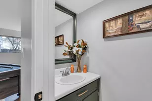 70 Briarview Cir, Greenville, SC 29615 - Photo 12