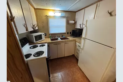 217 Cedar Knoll Lane, Troy, SC 29848 - Photo 6