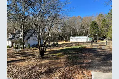 199 Lake Forest Circle, Easley, SC 29642 - Photo 2