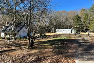 199 Lake Forest Cir, Easley, SC 29642 - Photo 2