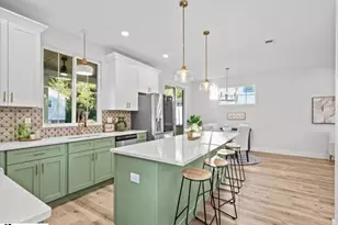 339 Gower St, Greenville, SC 29611 - Photo 10