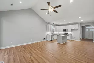 1104 Draycott Rd, Simpsonville, SC 29681 - Photo 8