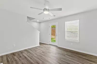 1270 Forestbrook Lane, Spartanburg, SC 29303 - Photo 4