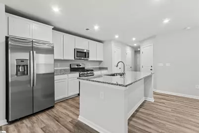 1270 Forestbrook Lane, Spartanburg, SC 29303 - Photo 2