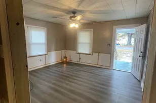 105 W Front St, Iva, SC 29655 - Photo 6