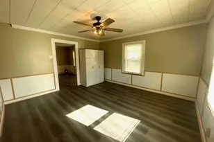 105 W Front St, Iva, SC 29655 - Photo 8