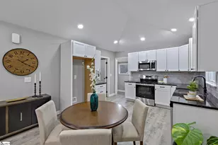 9 Brooks Ave, Greenville, SC 29617 - Photo 12