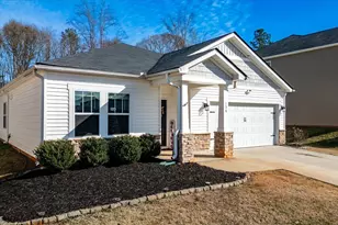 136 Walking Stick Wy, Pelzer, SC 29669 - Photo 2