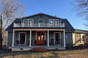 200 E Greenwood St, Landrum, SC 29356 - Photo 36