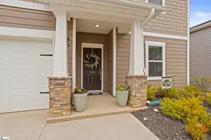 133 Hazelcroft Dr, Fountain Inn, SC 29644 - Photo 2