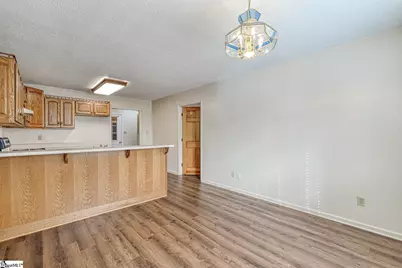 215 S Johnson Street, Landrum, SC 29356 - Photo 4