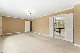 136 Holly Cir, Greer, SC 29651 - Photo 8