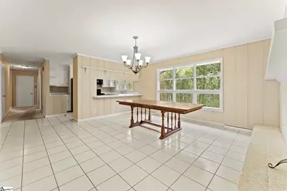 136 Holly Circle, Greer, SC 29651 - Photo 4