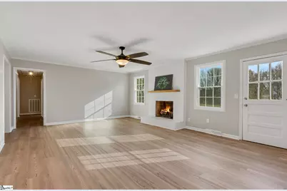 106 Lynn Drive, Taylors, SC 29687 - Photo 8