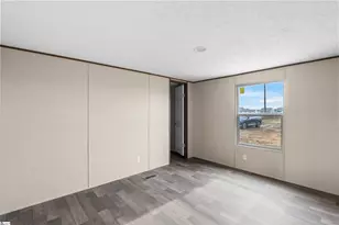 585 Happy Valley Rd, Fountain Inn, SC 29644 - Photo 8