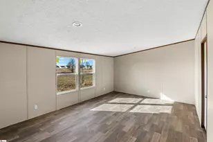 585 Happy Valley Rd, Fountain Inn, SC 29644 - Photo 8