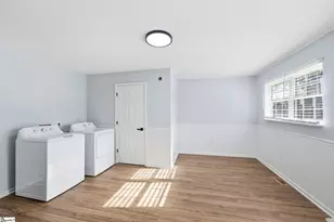 107 Marion St, Cowpens, SC 29330 - Photo 8