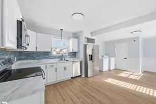 107 Marion St, Cowpens, SC 29330 - Photo 6