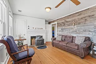 111 Fairview Church Rd, Fountain Inn, SC 29644 - Photo 4