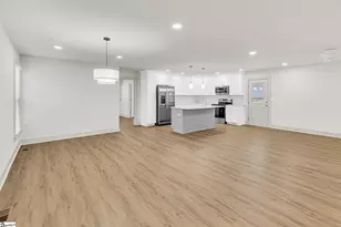 901 Standing Springs Rd, Greenville, SC 29605 - Photo 6