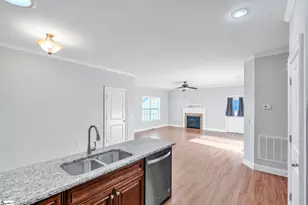 7 Pecan Grove Ct, Travelers Rest, SC 29690 - Photo 8