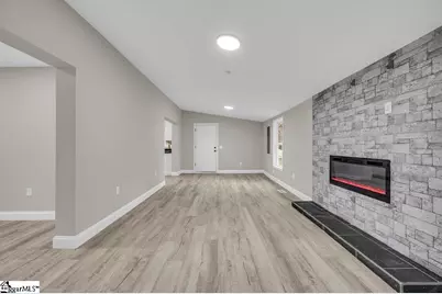 135 Commercial Circle, Westminster, SC 29693 - Photo 12