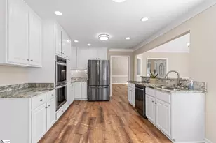 2075 Cowens Bridge Rd, Gray Court, SC 29645 - Photo 10