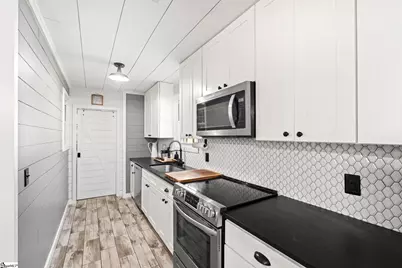 215 Hickory Lane, Mauldin, SC 29662 - Photo 10