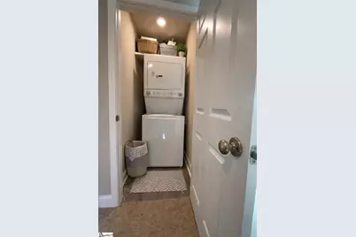 1306 W Bramlett Road, Greenville, SC 29611 - Photo 6