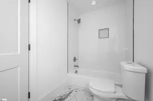 305 Valley St, Greenville, SC 29611 - Photo 22