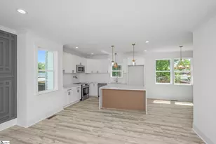 305 Valley St, Greenville, SC 29611 - Photo 6