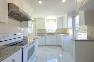 3302 Edwards Rd, Taylors, SC 29687 - Photo 8