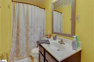 524 Fleming St, Laurens, SC 29360 - Photo 18