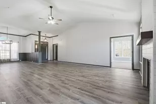 8 Mariscat Pl, Greenville, SC 29605 - Photo 4