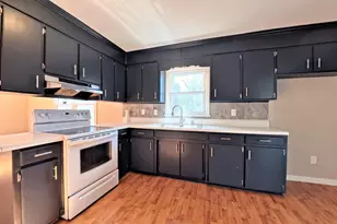 1202 Brookwood Dr, Boiling Springs, SC 29316 - Photo 6