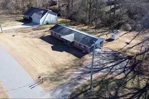 1202 Brookwood Dr, Boiling Springs, SC 29316 - Photo 28