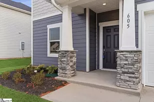 605 Hollybank St, Fountain Inn, SC 29644 - Photo 4