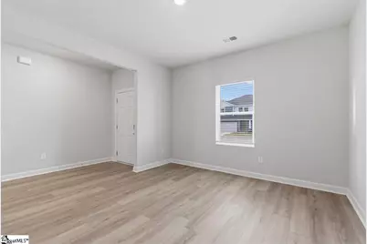 605 Hollybank Street, Fountain Inn, SC 29644 - Photo 6