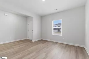 605 Hollybank St, Fountain Inn, SC 29644 - Photo 6