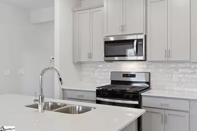 605 Hollybank Street, Fountain Inn, SC 29644 - Photo 10