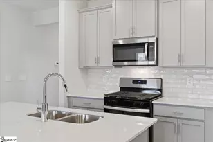 605 Hollybank St, Fountain Inn, SC 29644 - Photo 10