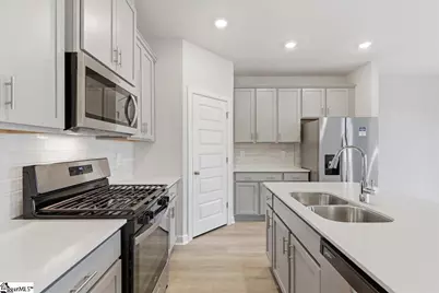 605 Hollybank Street, Fountain Inn, SC 29644 - Photo 12