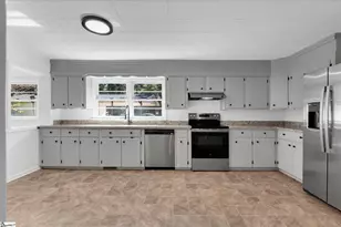 105 Midway Dr, Westminster, SC 29693 - Photo 6