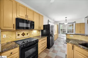 17 Smokehouse Dr, Simpsonville, SC 29681 - Photo 12