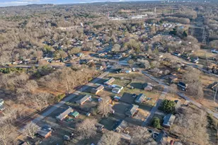8 E Sable Ct, Greenville, SC 29609 - Photo 30