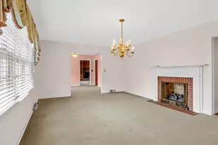 114 York St, Clinton, SC 29325 - Photo 6